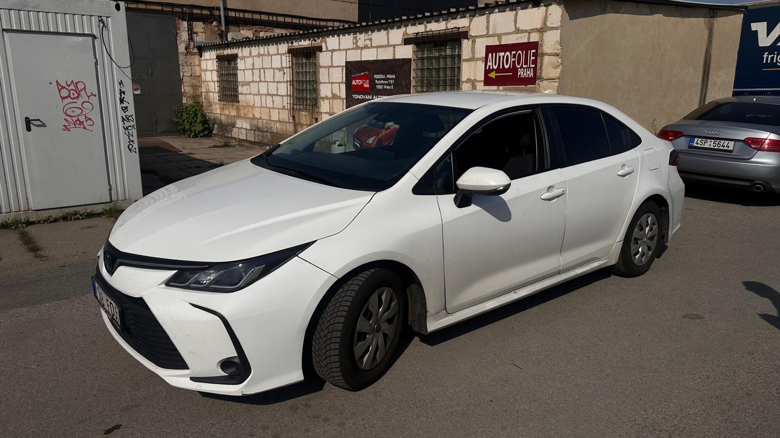 TOYOTA COROLLA